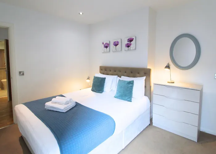 Tooley Street Apartments By Viridian Apartments